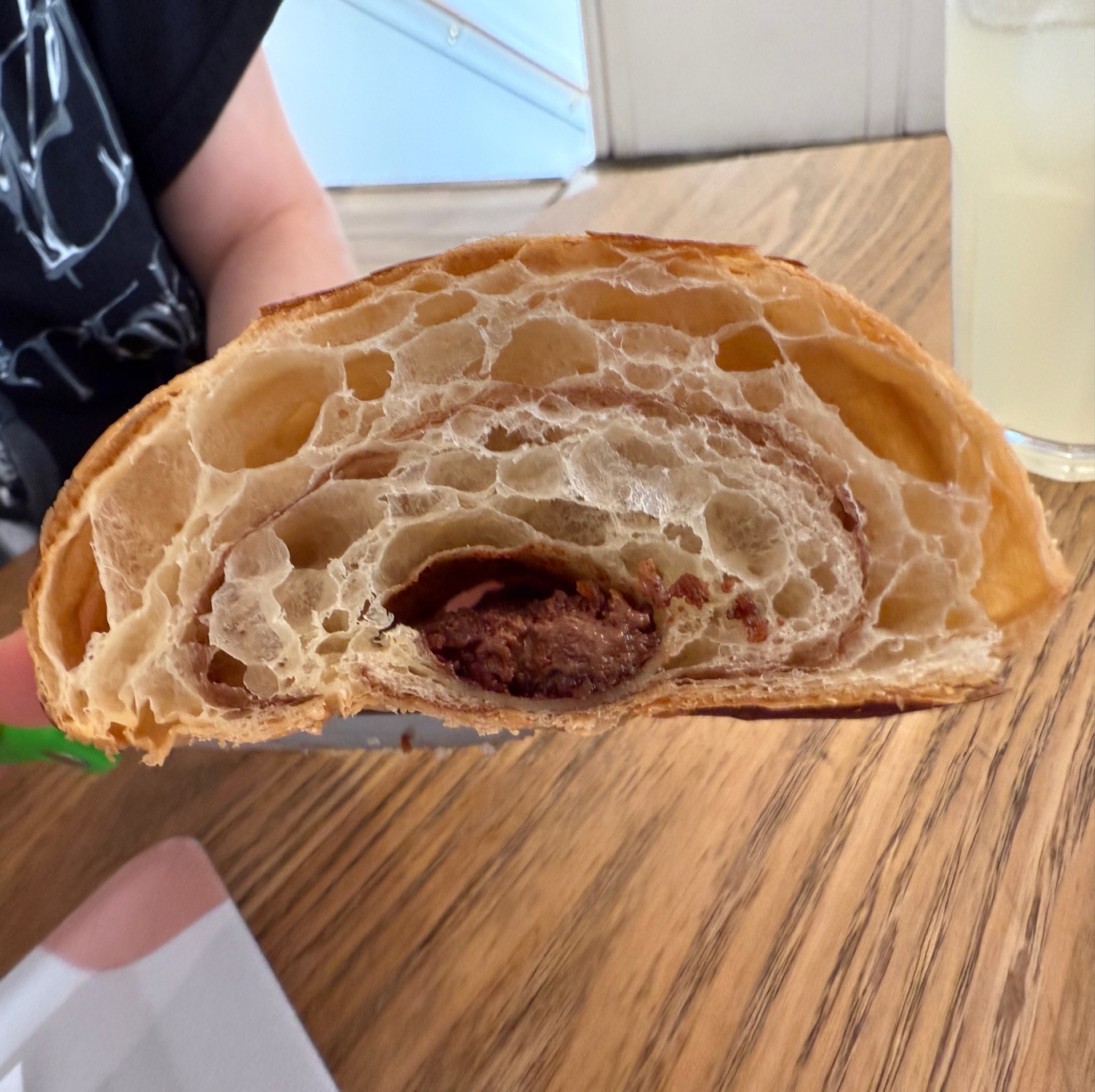 bomie-pain-au-praline-inside