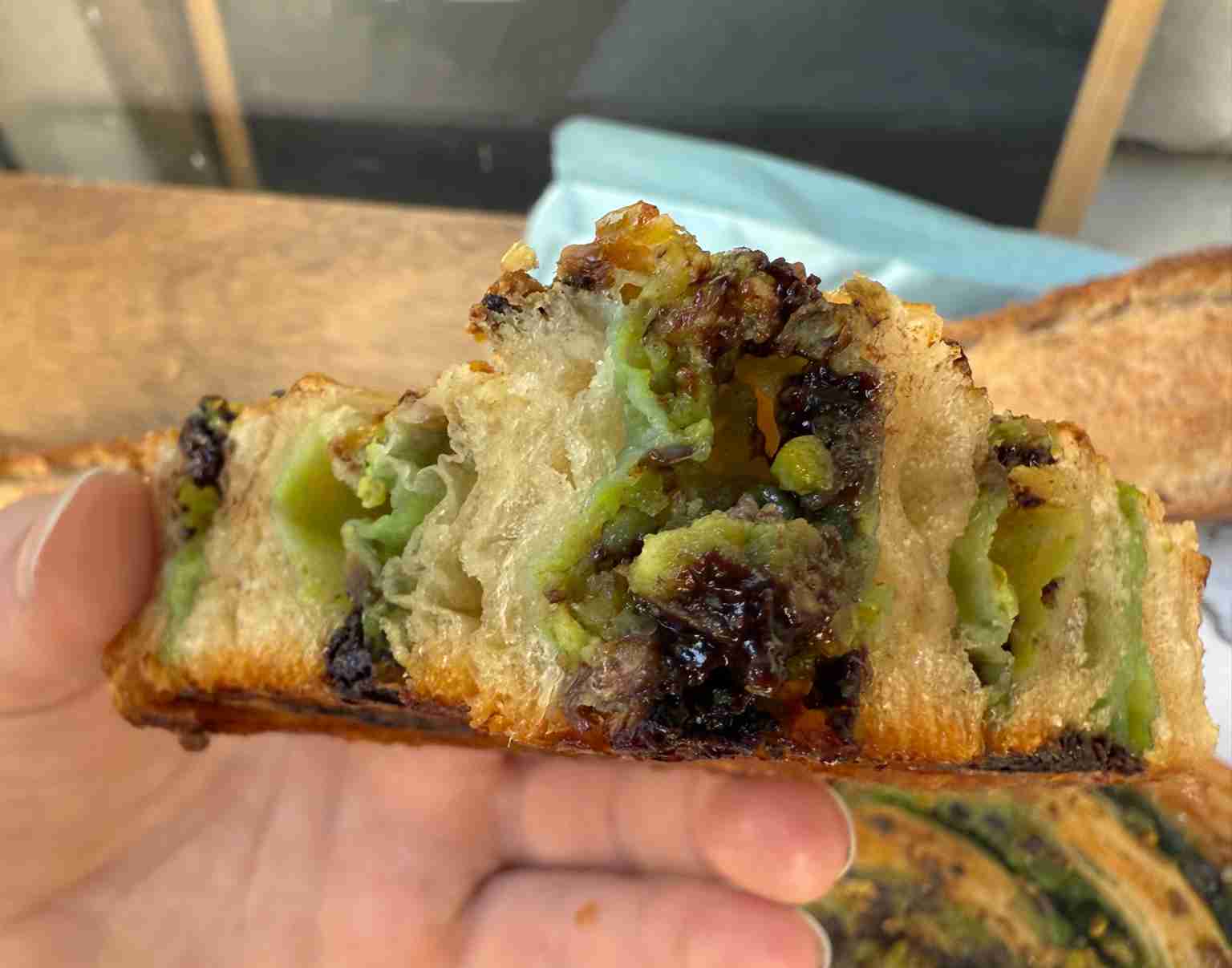 pain-des-idees-escargot-pistache-chocolat
