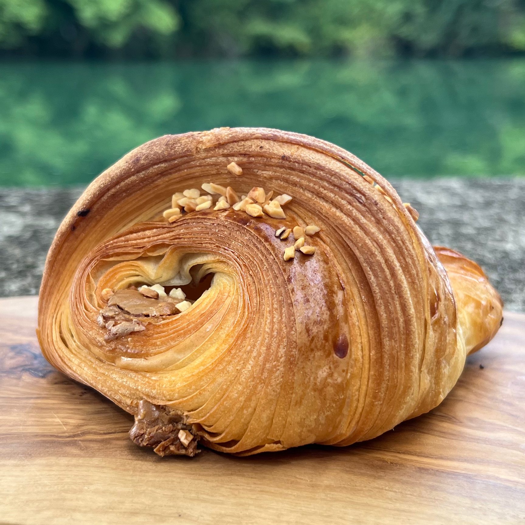filled-croissant filled-croissant