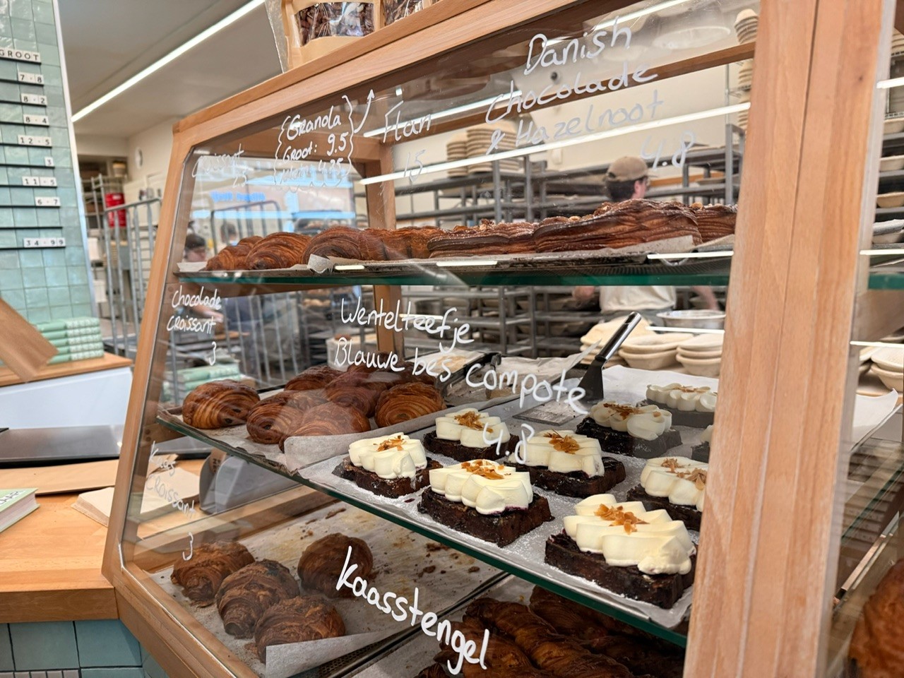 201dcd08-c6b0-4ac2-8219-df012e76b756