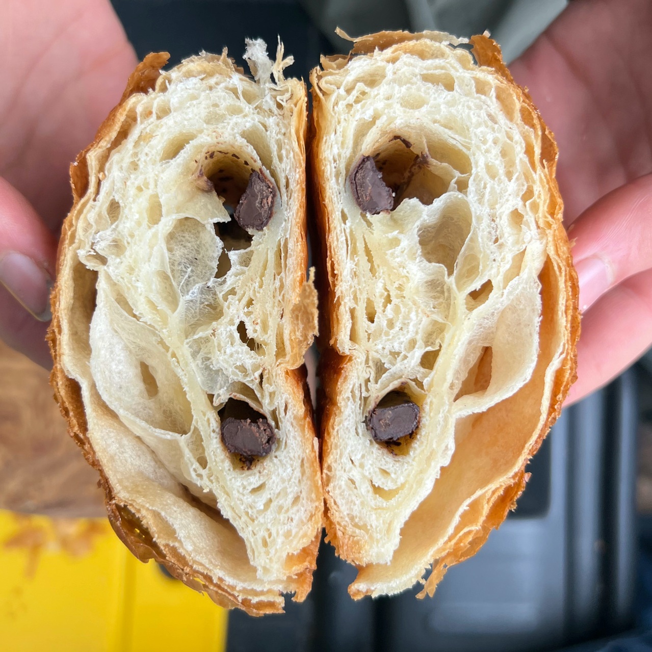 pain-au-chocolat-inside pain-au-chocolat-inside