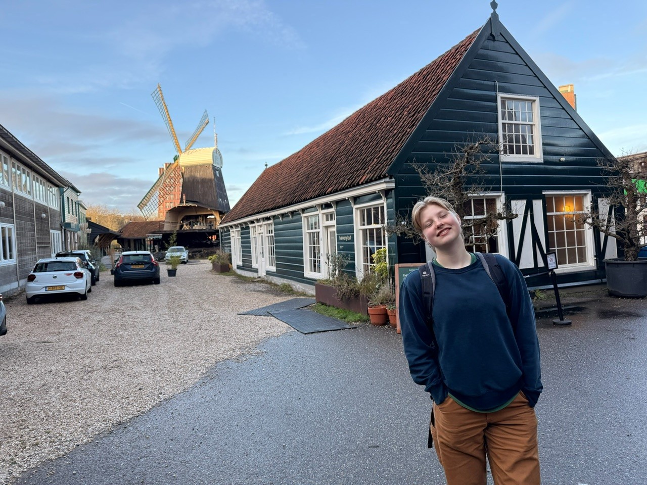 f897976e-89f3-411b-b248-bc431bb61294 f897976e-89f3-411b-b248-bc431bb61294