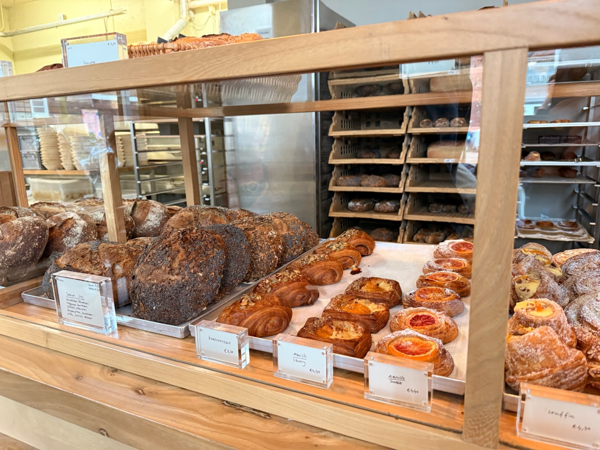 bf7d3e9b-3d24-4098-8061-f97a65691281